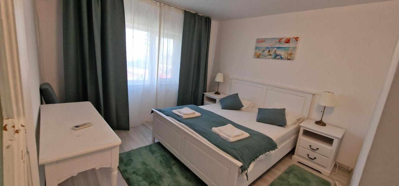 Musura Bay Apartments Sulina Bagian luar foto